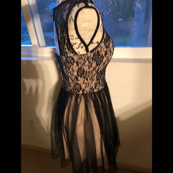 Speechless/Woman’s Lace Dress. Sz Medium - Picture 8 of 10